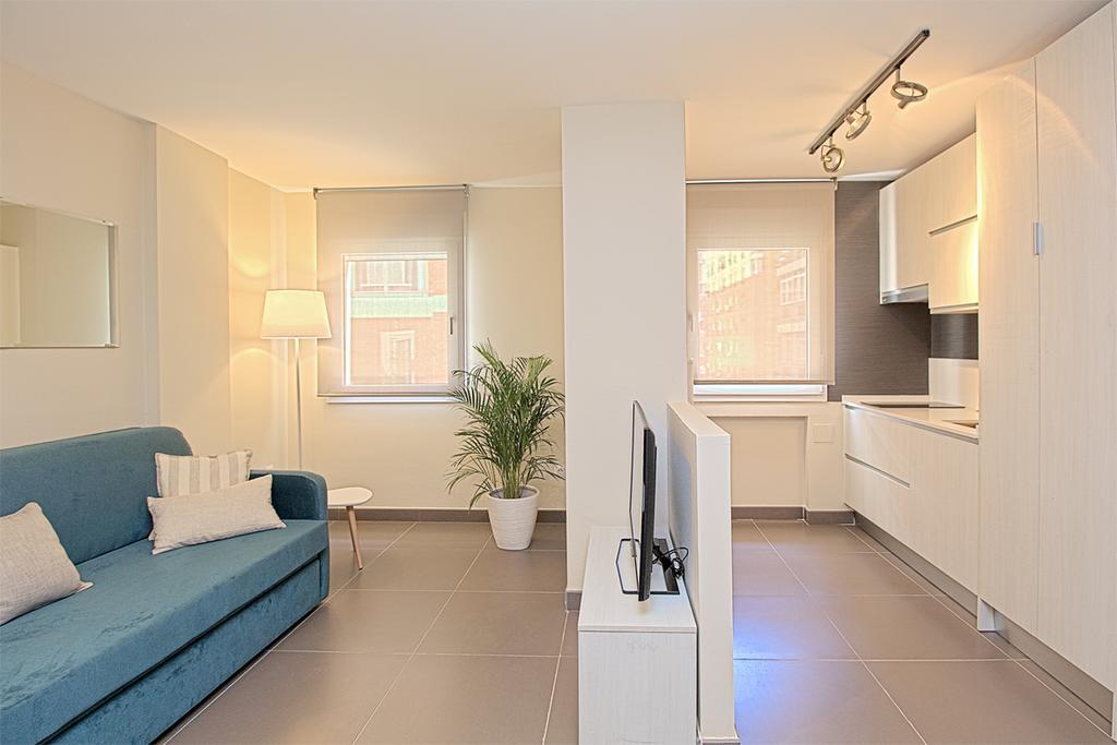 Apartamentos Malagueta Urban Beach Malaga Exterior photo