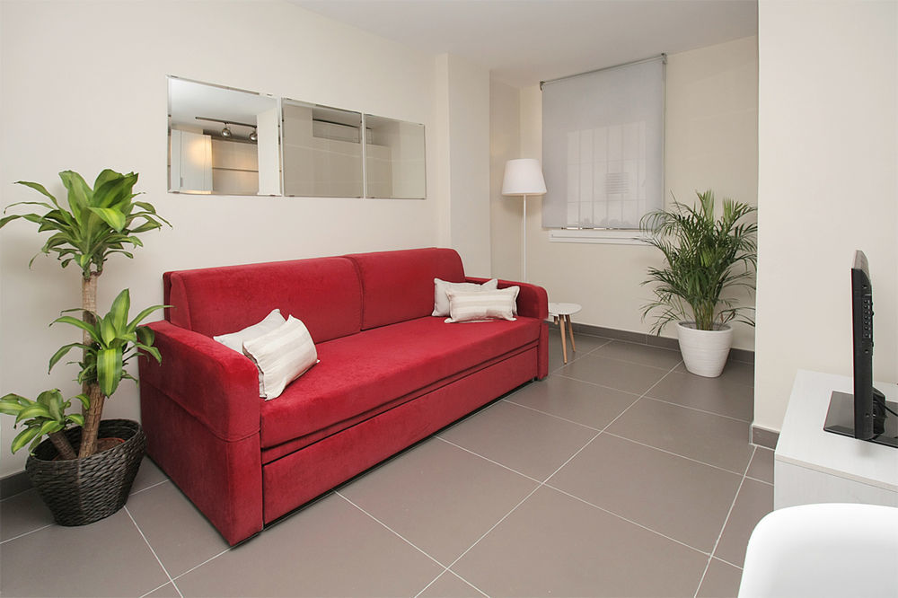 Apartamentos Malagueta Urban Beach Malaga Exterior photo